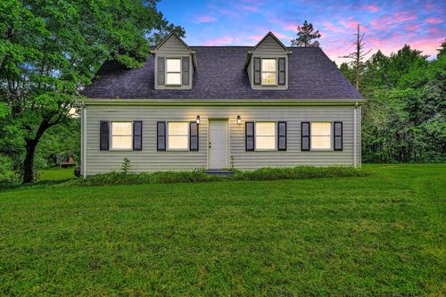 5075 Snow Creek Rd, Martinsville, VA, 24112-8513 | Card Image