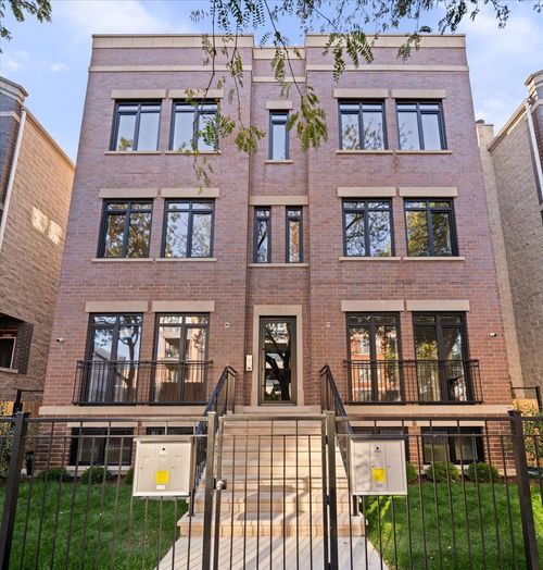 3-3036 N Sheffield Ave, Chicago, IL, 60657-4420 | Card Image