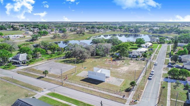 321 E Merrill Ave, House other with 2 bedrooms, 1 bathrooms and null parking in DUNDEE FL | Image 33