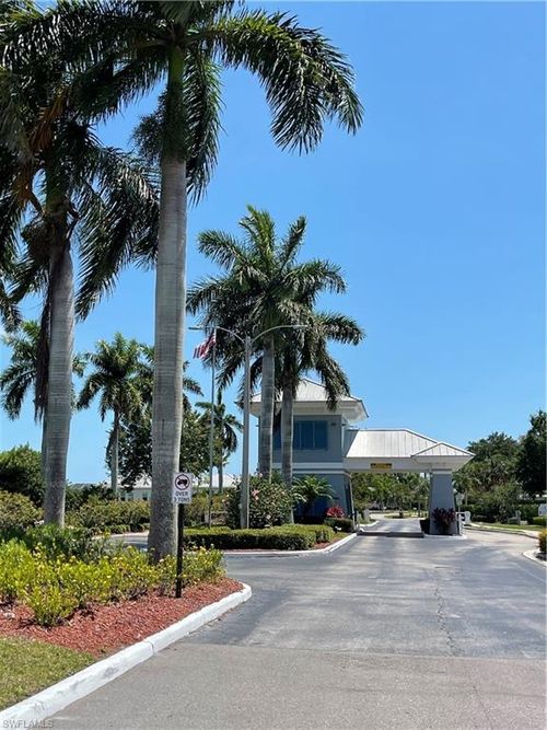 18529 Royal Hammock Blvd, NAPLES, FL, 34114-8947 | Card Image