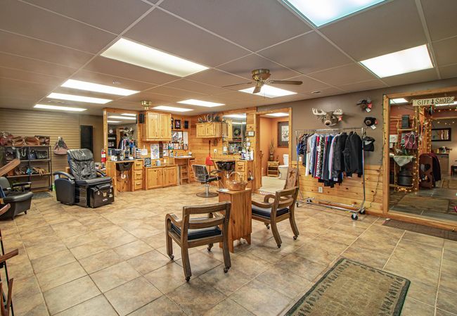 Salon 5.jpg | Image 11