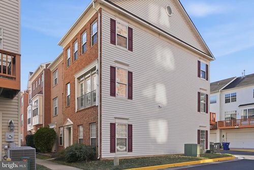 2335 Huntington Station Ct, ALEXANDRIA, VA, 22303-1417 | Card Image