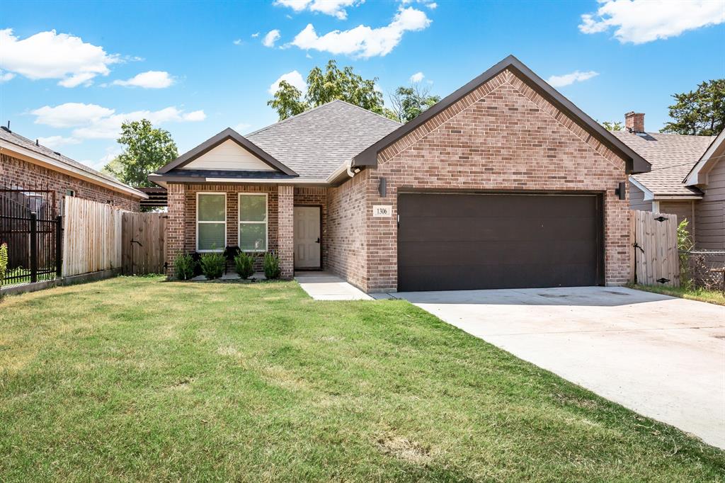 Kiest Blvd, Dallas, TX 75216