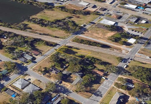 18-100 E Jordan St, Pensacola, FL, 32503 | Card Image