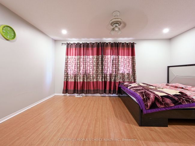 22 Gilgorm Rd, Condo with 3 bedrooms, 3 bathrooms and 1 parking in Brampton ON | Image 25