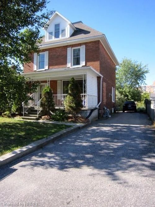 641 Mcintyre St E, North Bay, ON, P1B1E6 | Card Image