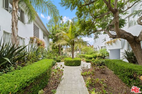 132-130 San Vicente Blvd, Santa Monica, CA, 90402-1513 | Card Image