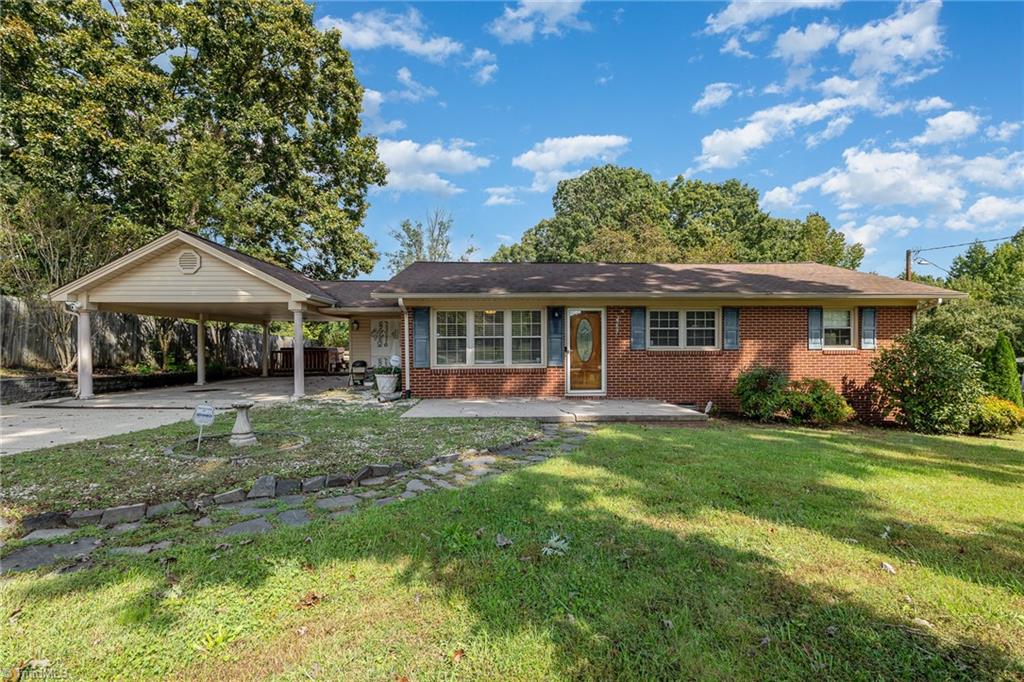 Stadium Dr, Eden, NC 27288