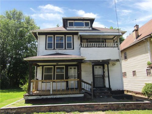 742 Linn Dr, Cleveland, OH, 44108-2753 | Card Image