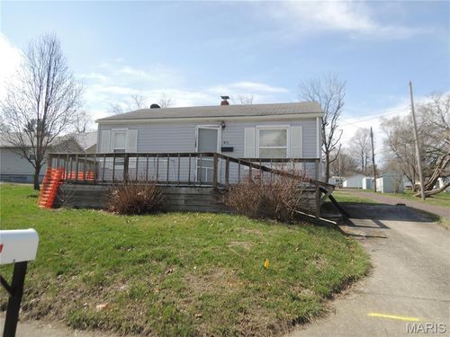415 N Locust St, Vandalia, IL, 62471-2114 | Card Image