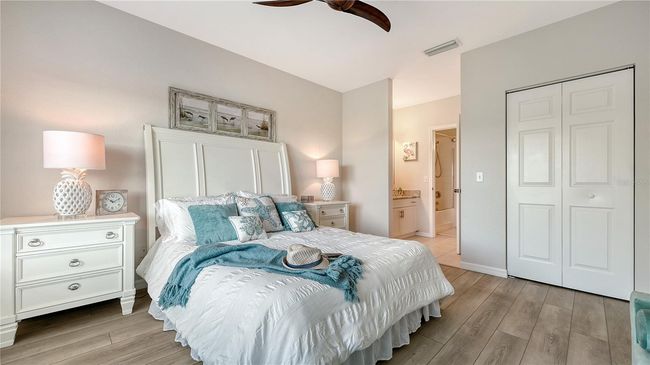 UNIT-305 - 19325 Water Oak Dr, Condo with 2 bedrooms, 1 bathrooms and null parking in PORT CHARLOTTE FL | Image 16