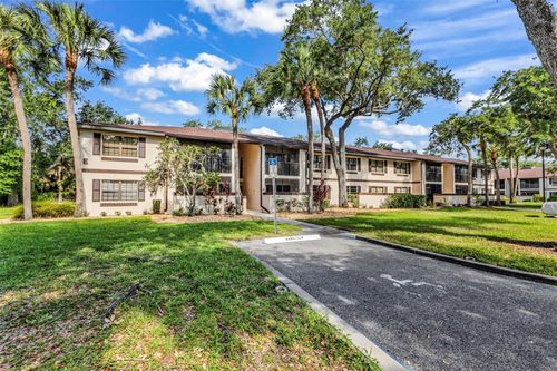 e105-19505 Quesada Ave, PORT CHARLOTTE, FL, 33948-3107 | Card Image