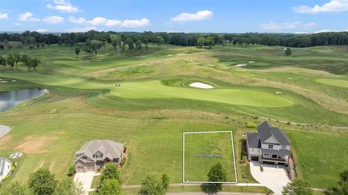 600 Village Way, Bowling Green, KY, 42103-7836 | Card Image