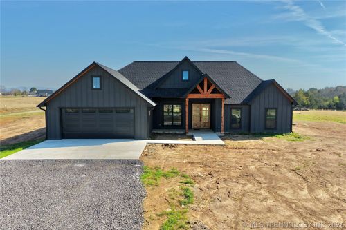 16325 Meadow View Rd, Cameron, OK, 74932-2107 | Card Image