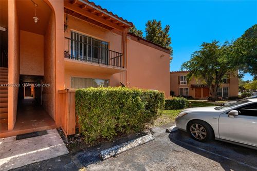 apt-q3-7121 Miami Lakes Dr, Miami Lakes, FL, 33014-6926 | Card Image