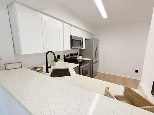 apt-115-9090 S Braeswood Blvd, Houston, TX, 77074-2341 | Card Image