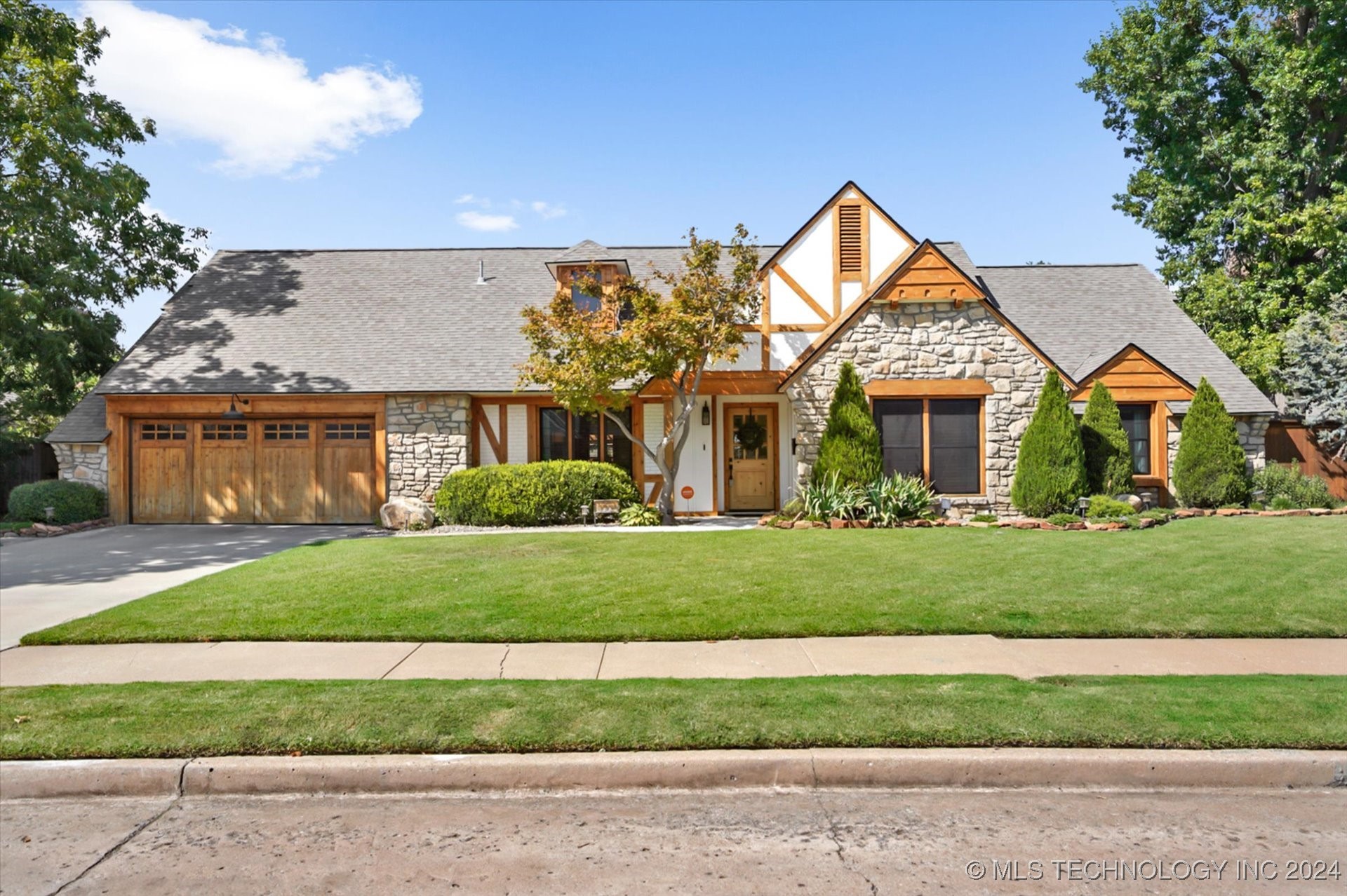 59th Pl, Tulsa, OK 74105