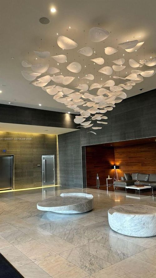 apt-2504-68 Se 6th St, Miami, FL, 33131-3491 | Card Image