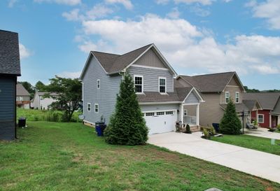 252 Courtland Crest Drive Sw, House other with 3 bedrooms, 2 bathrooms and null parking in Cleveland TN | Image 3