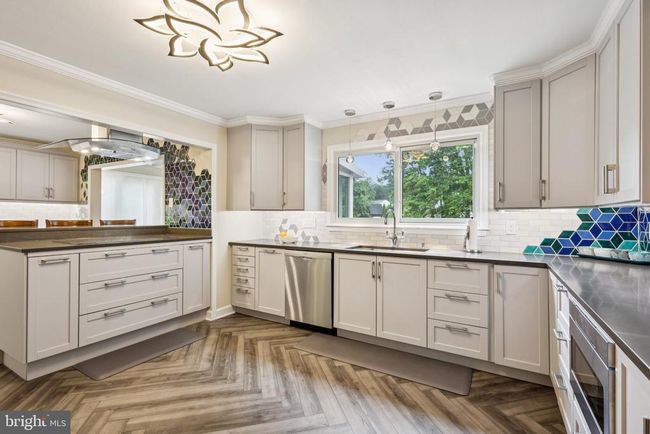 11100 Flora Lee Dr, House other with 4 bedrooms, 4 bathrooms and null parking in Fairfax Station VA | Image 13
