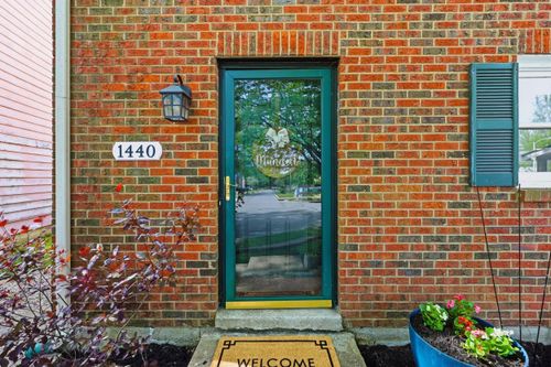 1440 Deer Lake Cir, Lexington, KY, 40515-5389 | Card Image