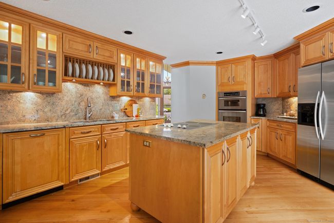 Spacious Kitchen | Image 5