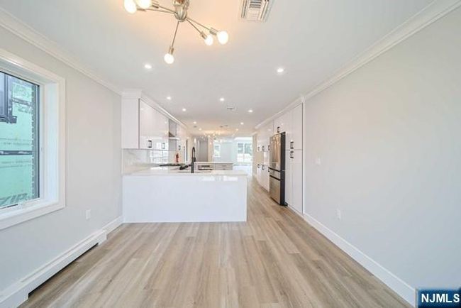 39 Henry Ave, Home with 3 bedrooms, 4 bathrooms and null parking in Palisades Park NJ | Image 15