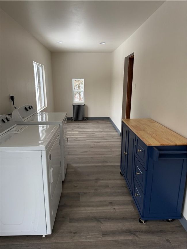 MAIN FLOOR LAUNDRY | Image 23