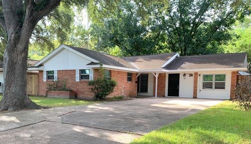 4423 Warm Springs Rd, Houston, TX, 77035-6025 | Card Image