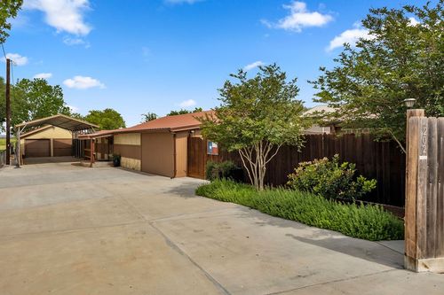 202 Lakeview Dr, Lake City, TX, 78368-9406 | Card Image