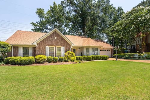 8453 E Askersund Cv, Cordova, TN, 38018-6836 | Card Image