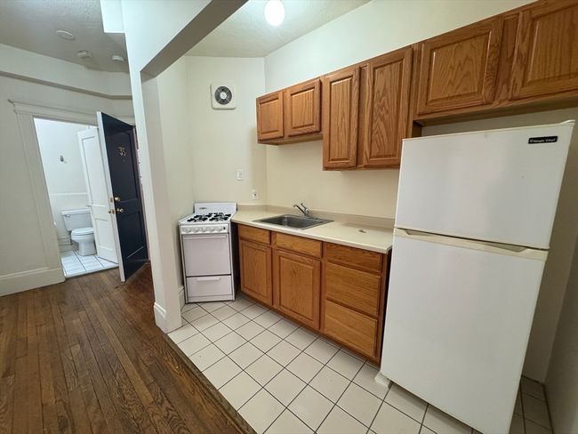 APT-35 - 41 Edgerly Rd, Condo with 1 bedrooms, 1 bathrooms and null parking in Boston MA | Image 7