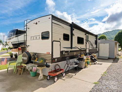 121 Vacation Pt, Waynesville, NC, 28785-9509 | Card Image