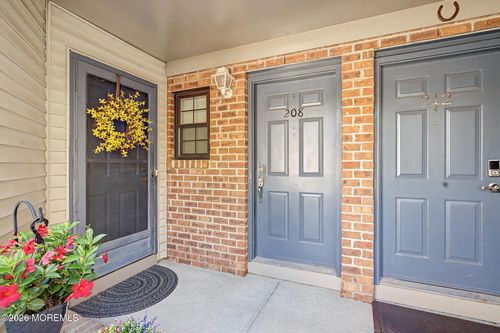 208-208 Sunshine Ct, Parlin, NJ, 08859-2402 | Card Image
