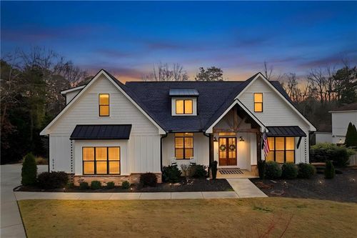 6754 Gaines Ferry Rd, Flowery Branch, GA, 30542-3841 | Card Image