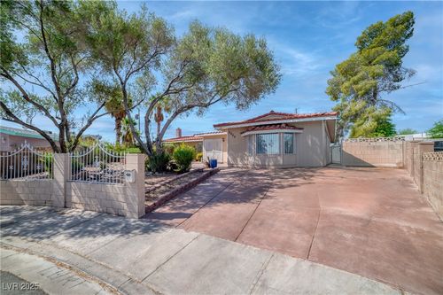 2880 Placita Ct, Las Vegas, NV, 89121-1736 | Card Image