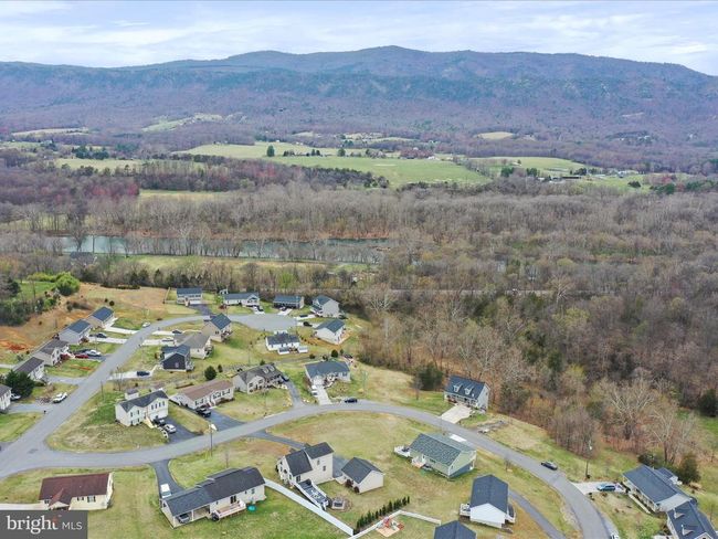 317 Locustdale Loop, House other with 3 bedrooms, 3 bathrooms and null parking in SHENANDOAH VA | Image 41
