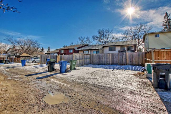 4510 44 Avenue Ne, Home with 4 bedrooms, 3 bathrooms and 2 parking in Calgary AB | Image 46