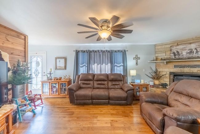 Home in town for sale9 | Image 10