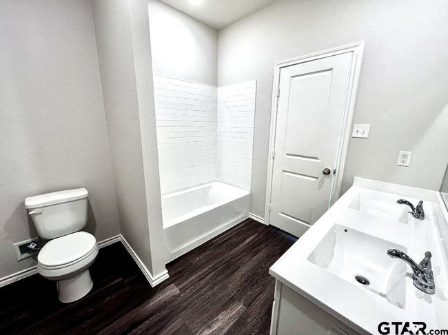 1102 Park Meadows Dr., House other with 4 bedrooms, 2 bathrooms and null parking in Whitehouse TX | Image 6