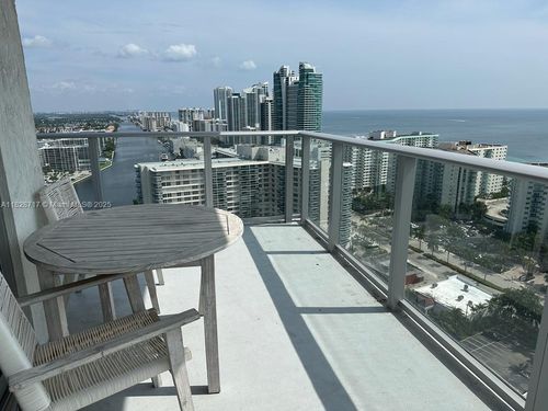 r2301-4010 S Ocean Dr, Hollywood, FL, 33019-3063 | Card Image