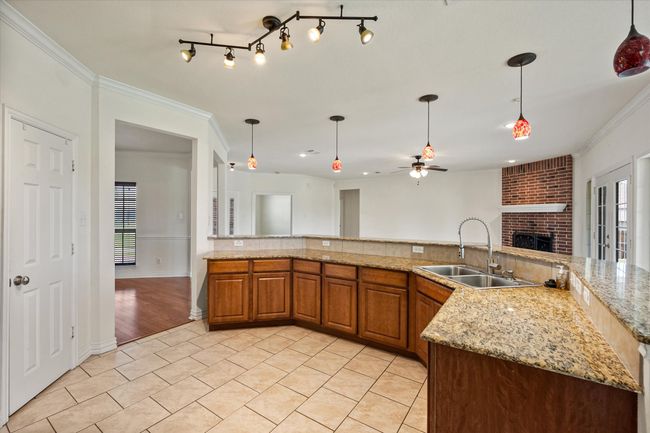104 Spring Creek Dr, House other with 3 bedrooms, 3 bathrooms and null parking in Waxahachie TX | Image 17