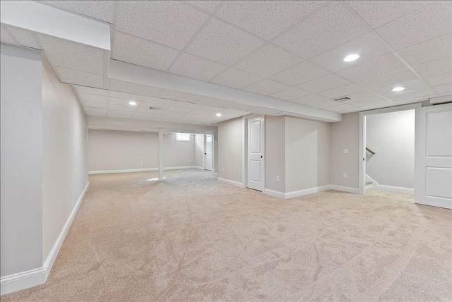 19 - 19 Nicole Cir, Condo with 2 bedrooms, 2 bathrooms and 2 parking in Southampton MA | Image 23