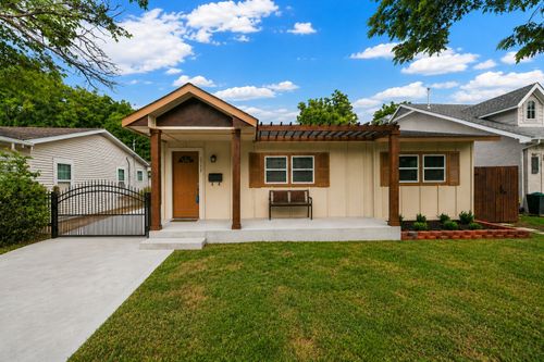 2717 Townsend Dr, Fort Worth, TX, 76110-2938 | Card Image
