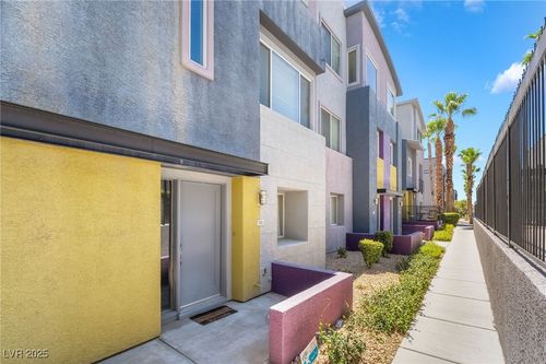 1086-9050 W Tropicana Ave, Las Vegas, NV, 89147-8186 | Card Image