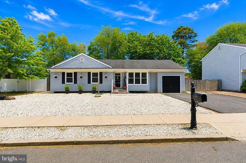 1321 Bay Ave, Toms River, NJ, 08753-4707 | Card Image