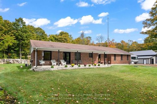 442289 Concession 21, Georgian Bluffs, ON, N0H2T0 | Card Image