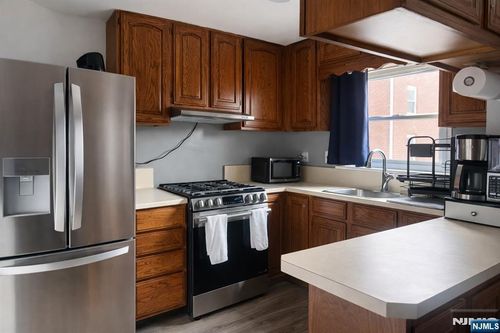 296 Esplanade, Hackensack, NJ, 07601 | Card Image