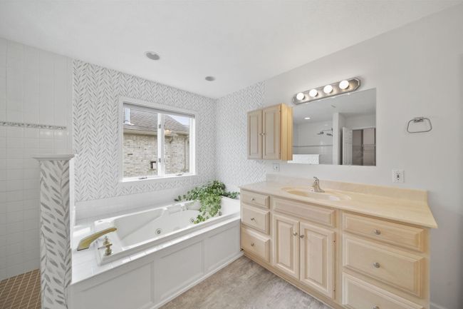 283 W Shore Dr, House other with 4 bedrooms, 4 bathrooms and null parking in Jerome MI | Image 24