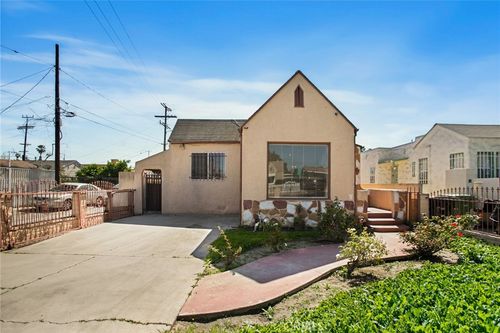 514 W 102nd St, Los Angeles, CA, 90044 | Card Image